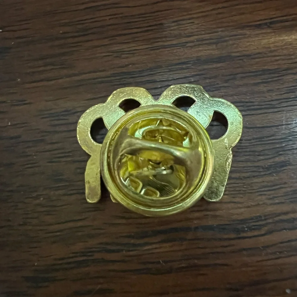 Vintage Gold Tone USA Olympic Team Lapel Pin